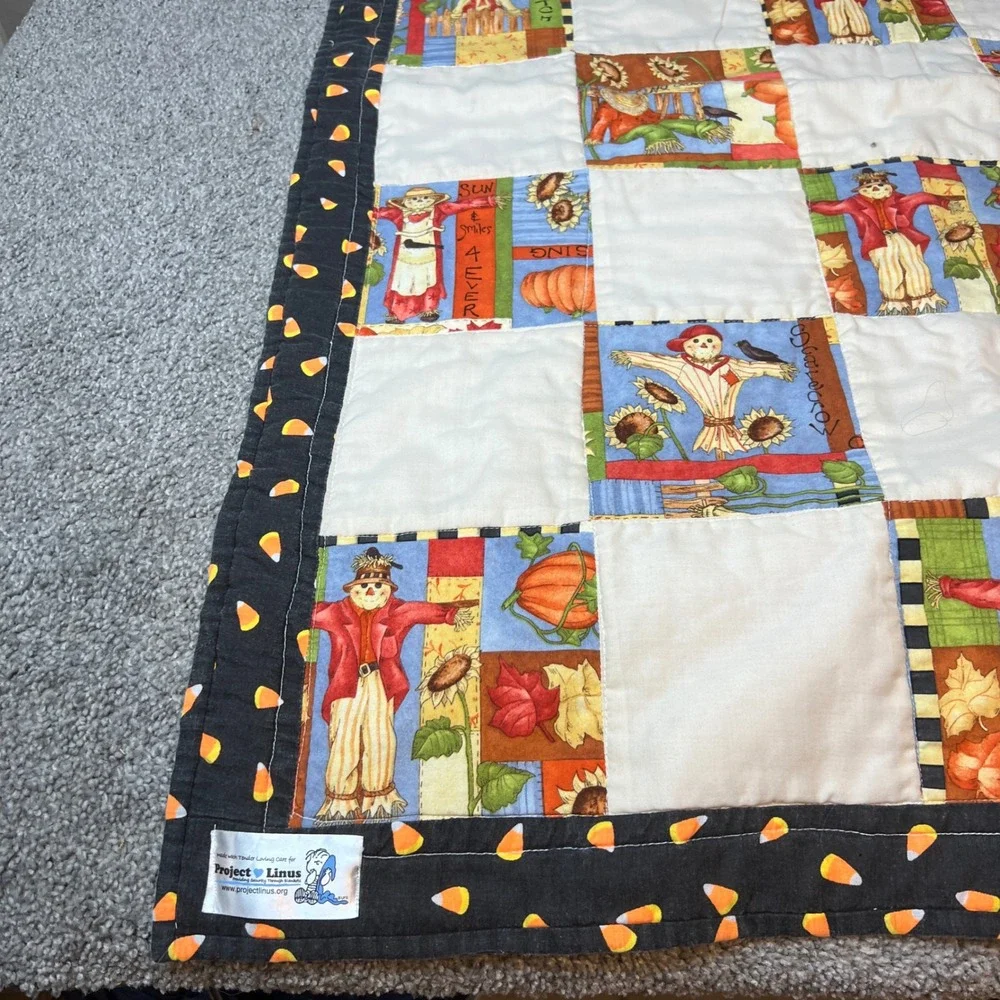 vtg Handmade quilt Autumn Scarecrow‎ Throw Blanket fall patchwork cozy harest
